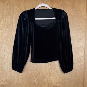 Elegant Black Velvet Square Neck Balloon Sleeve Women's Top